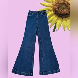 Rolla's  Jeans Women's Size 28x31 1/2" Dream Blue Denim Eastcoast Flare